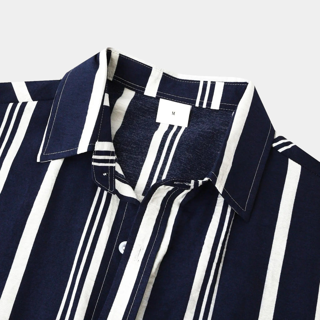 Men’s Vertical Stripe Short Sleeve Button-Up Shirt