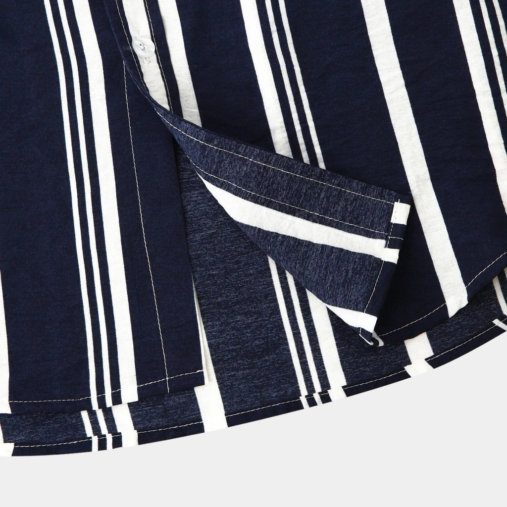 Men’s Vertical Stripe Short Sleeve Button-Up Shirt