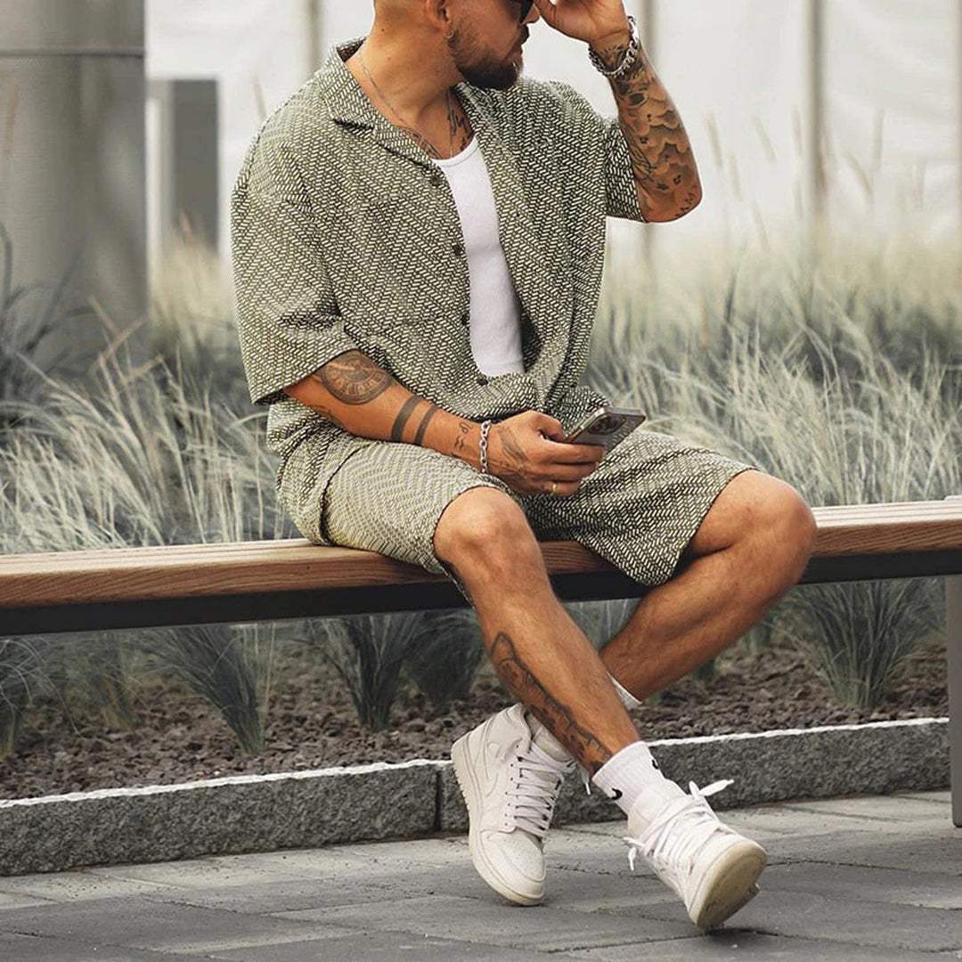 Men’s Green Short Sleeve Button-Down Shirt and Drawstring Shorts Two-Piece Set