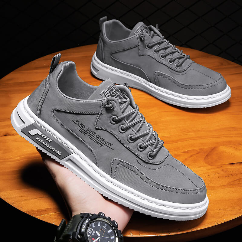 Men’s Lace Up Casual Sneakers with Contrast Sole and Panel Detailing