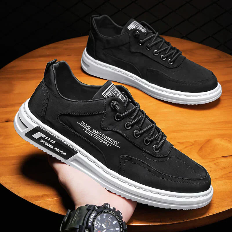 Men’s Lace Up Casual Sneakers with Contrast Sole and Panel Detailing