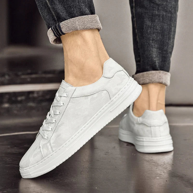 Men's Low-Top Trainers - Smart Casual Lace-Up Sneakers with Thick White Cupsole
