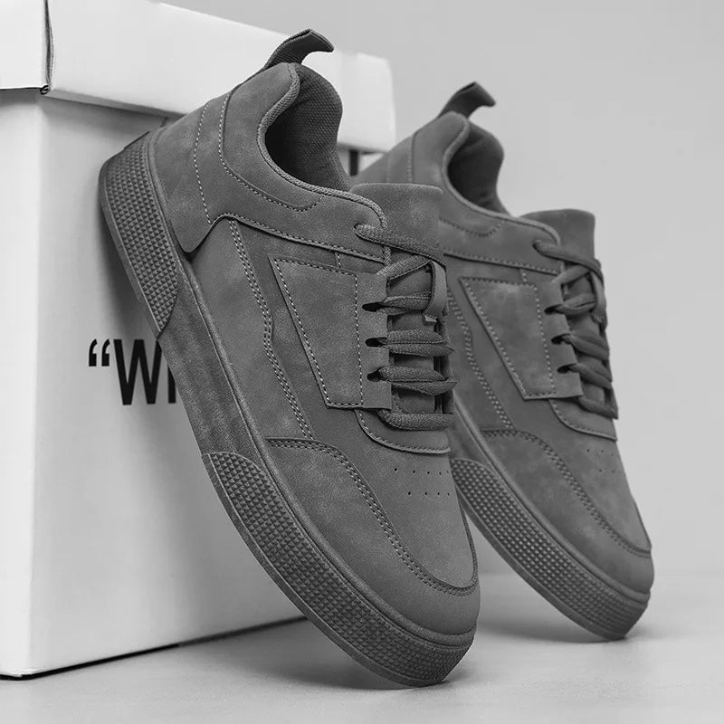 Men’s Low-Top Lace-Up Trainers with Panelled Upper and Textured Sole