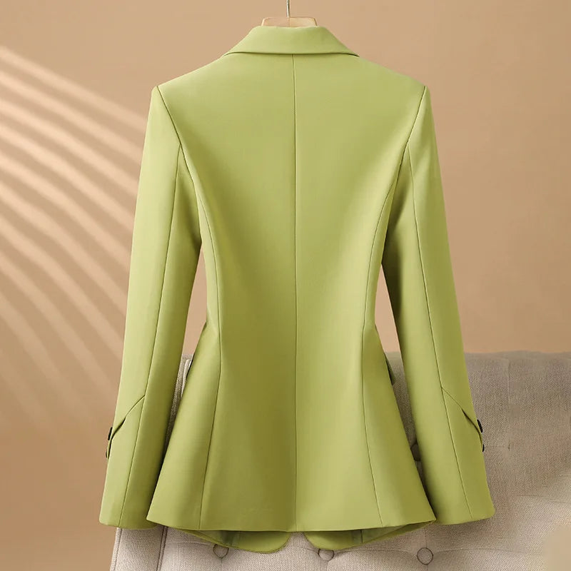 Women's Tailored Single-Breasted Blazer - Fitted Notch Lapel Jacket with Flap Pockets and Button Cuffs