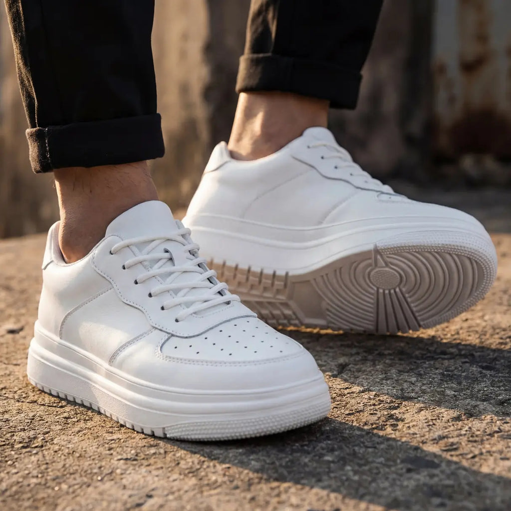 Men’s Minimalist Lace Up Platform Sneakers with Chunky Contrast Sole