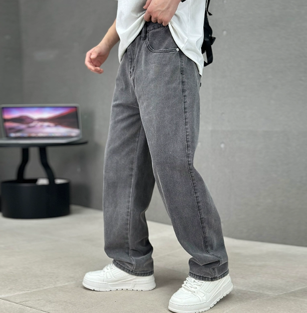Men's Baggy Wide-Leg Denim Jeans - High Rise Straight Leg with Belt Loops