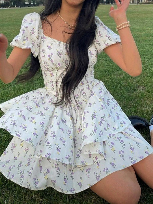 Women's Floral Tiered Ruffle Mini Dress - Sweetheart Neckline with Short Puff Sleeves and Corset Bodice